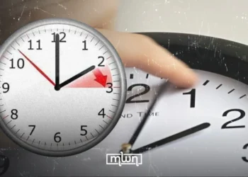 On June 25, Morocco’s Head of Government, Aziz Akhannouch, announced that Morocco will officially return to GMT (UTC+0) as its legal time from September 20, replacing the permanent GMT+1 system that has been in place since 2018. 