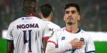 Olympique Safi secured a historic place in the CAF Confederation Cup semi-finals after a 2-2 draw away to Wydad Casablanca