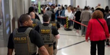 ICE Agents Patrol US Airports as Security Lines, Safety Concerns Grow