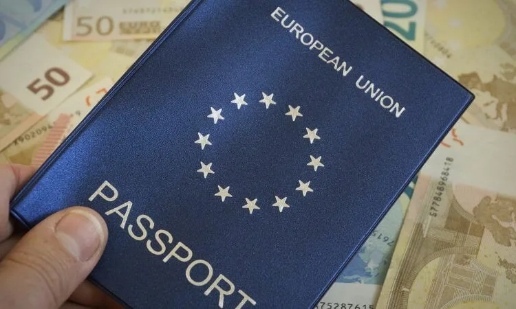 Moroccans Among Top 3 Recipients of EU Citizenship in 2024