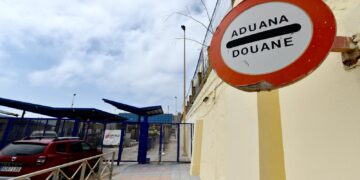 Ceuta has imported 4,122 tons of sand and gravel from Morocco through its commercial customs post since the border reopened.