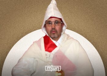 Mohamed Abdennabaoui was born on August 21, 1954, in Khouribga and grew up in an environment conducive to academic development.