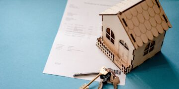 Moroccans Rank Second Among Foreign Property Buyers in Spain