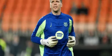 Szczesny Drops Spanish Giant to Stay in Barcelona
