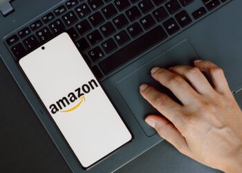 Amazon Moves to Automate Hiring with AI Interviews