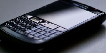 BlackBerry’s Quiet Comeback: The Software Powering 275 Million Cars