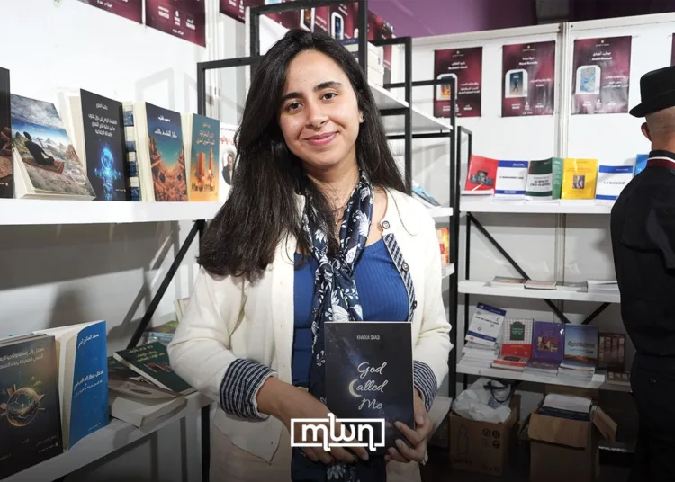 At SIEL, Khadija Shaqi presented at the Editions Dar Attaouhidi stand, “God Called Me,” a novel that places emotional life at the center.