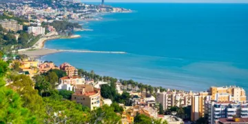 Moroccan Tourists Spend Over €1 Billion in Spain as Luxury Travel Demand Grows