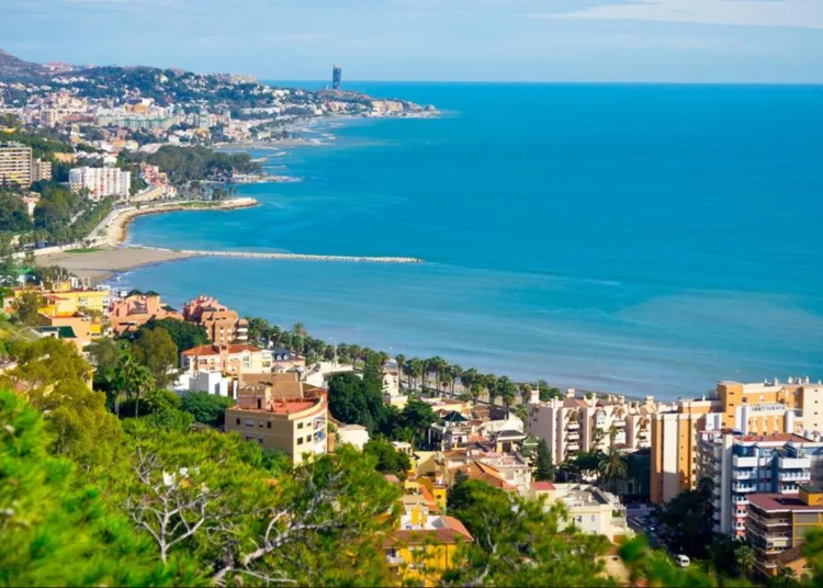 Moroccan Tourists Spend Over €1 Billion in Spain as Luxury Travel Demand Grows