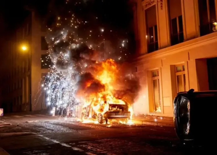One Dead, Hundreds Arrested After Wild PSG Champions League Celebrations