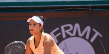 Moroccan tennis player Yasmine Kabbaj achieved a major victory on Wednesday. She qualified for the quarter-finals of the 24th Princess Lalla Meryem Grand Prix. Kabbaj defeated Germany's Tatjana Maria in straight sets. Maria entered the tournament as the number three seed.