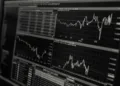 BIS Warns Inflation, Debt, AI Risks Threaten Global Economy
