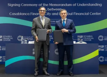 The agreement was signed at IFC headquarters in Istanbul by CFCA CEO Saïd Ibrahimi and IFC Director General Ahmet İhsan Erdem.