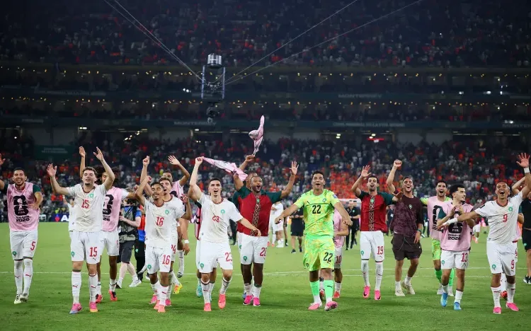Morocco Players Share Qualification Joy with Fans After Stunning Netherlands