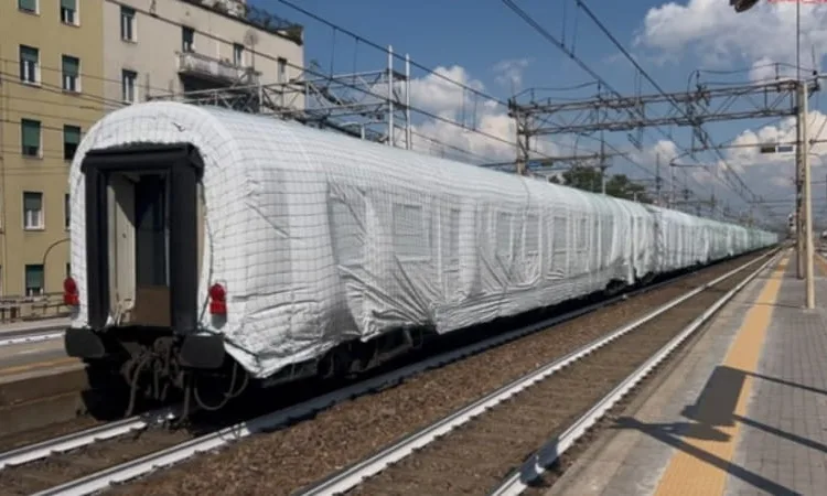 According to Italian media, a convoy of 11 Trenitalia intercity carriages was recently spotted at Parma station.