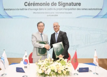 KORAIL President Kim Taeseung signed the deal on Thursday at the ONCF headquarters with Director General Mohamed Rabie Khlie.