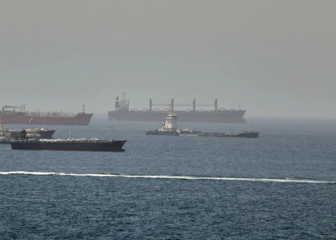 Iranian Oil Tankers Cross US Blockade Line Ahead of Expected Deal