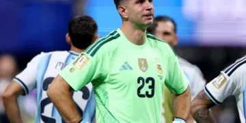 Dibu Martínez Questions His Future With Argentine National Team
