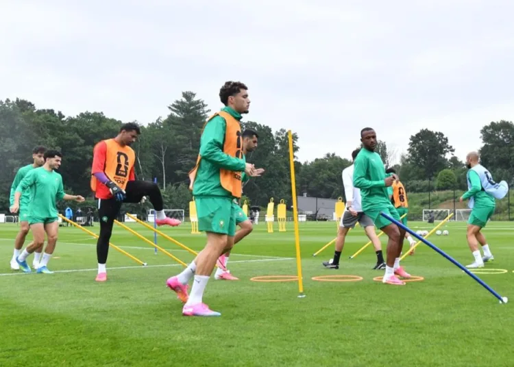 Morocco Holds Open Training Session Ahead of France Match