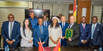 Morocco’s Bank of Africa has arranged a $300 million international syndicated loan to finance a 160-kilometer road in northern Guinea.
