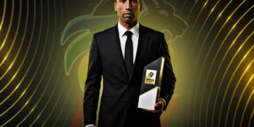 Former Morocco international Abdeslam Ouaddou has become the first Moroccan coach to win the South African Premiership (PSL) Coach of the Season award after leading Orlando Pirates to the 2025-26 league title.