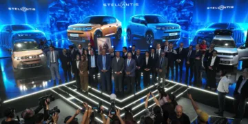 Stellantis officially began production of the Fiat Grizzly and Fiat Fastback at its Kénitra complex on Wednesday.