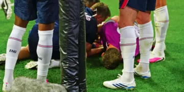 The midfielder Jordan Henderson will reportedly undergo surgery after breaking his arm during a post-match celebration following England's Round of 16 victory over Mexico at the 2026 FIFA World Cup.