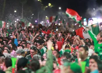 A 44-year-old man and two women died of asphyxiation, according to the city’s health ministry, as mass celebrations erupted in Mexico City following the national team’s victory during the 2026 FIFA World Cup.
