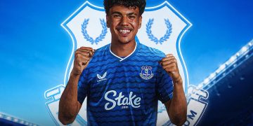 Everton intend to keep Moroccan left-back Adam Aznou for the 2026-27 season after an impressive pre-season, TeamTalk reported, even as PSV Eindhoven eye a move for the 20-year-old.