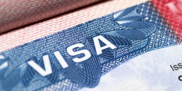 The Trump administration is preparing to revoke the business and tourism visas of up to 200,000 foreigners who have applied for or are currently seeking asylum in the United States.