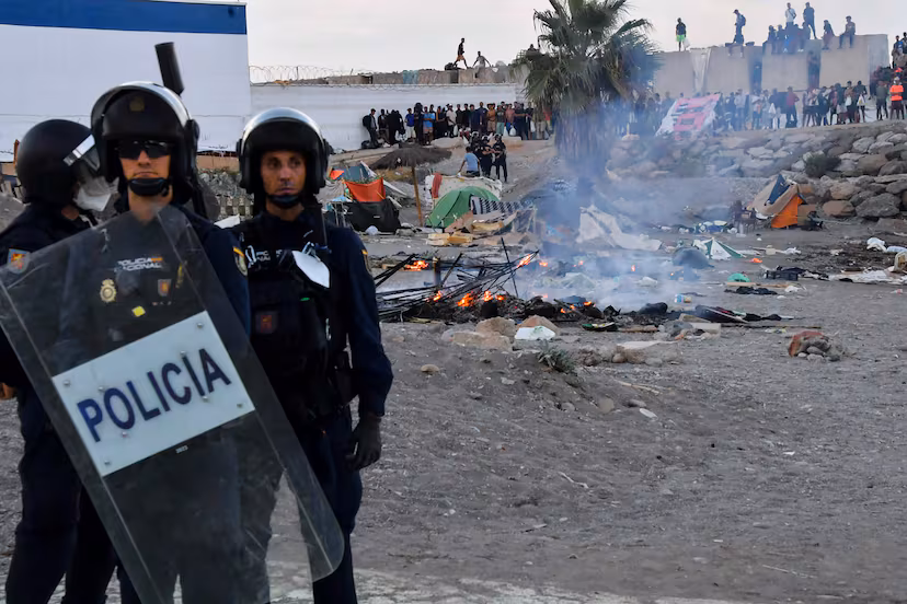 spain expels 11 migrants ceuta