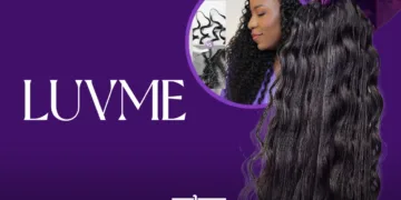 Deep Wave crochet hair is often chosen for its visible definition, flowing shape, and ability to create a full protective style without relying on tightly coiled curls.