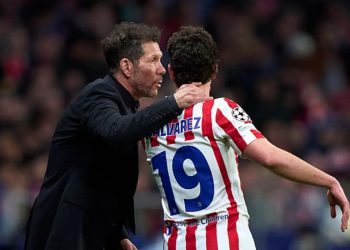 Diego Simeone Defends Julian Alvarez After Backlash From Atletico Fans