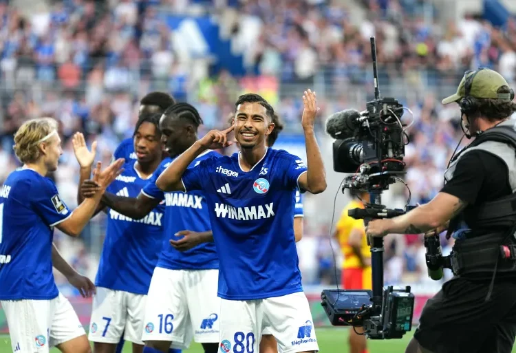 Moroccan forward Yassine Gessime scored twice as Strasbourg came from behind to defeat Lens 2-1 on Saturday, securing their first victory of the 2026-27 Ligue 1 season.