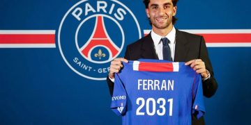 Paris Saint-Germain signed Spain forward Ferran Torres from Barcelona on Saturday, adding a World Cup winner to their attack in place of the departed Gonçalo Ramos.