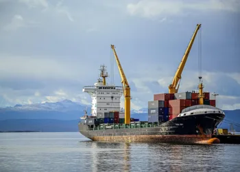 Russia Imports Gasoline Cargo from Morocco Amid Domestic Fuel Shortages