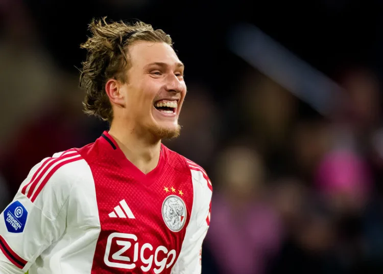 Mika Godts agrees in principle to join PSG