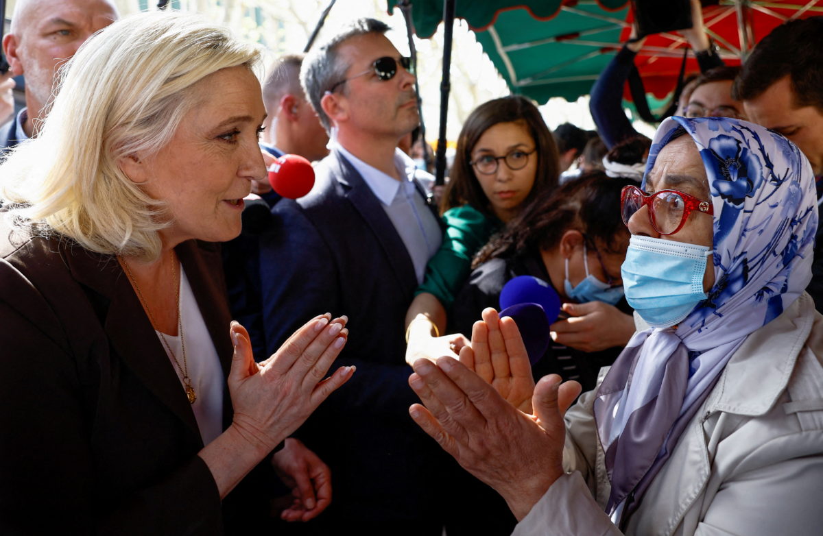 French Women Show Online Solidarity With Muslims After Le Pen Revives Hijab Ban