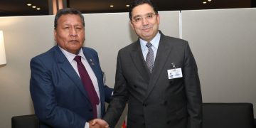 Foreign Minister Nasser Bourita and his Bolivian counterpart, Héctor Francisco Huanca Gutiérrez.
