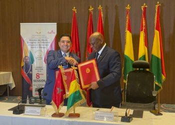 Moroccan Foreign Minister Nasser Bourita and Guinean Foreign Minister Morissanda Kouyaté.