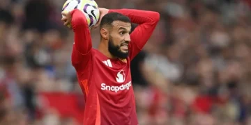 Manchester United coach Michael Carrick has provided an update on Noussair Mazraoui’s fitness, confirming that the Moroccan international has yet to fully recover from a knock sustained while representing his country.