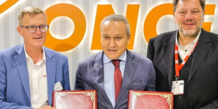 Morocco’s National Office of Railways (ONCF) signed a memorandum of understanding on Thursday in Berlin with DB Systemtechnik GmbH.