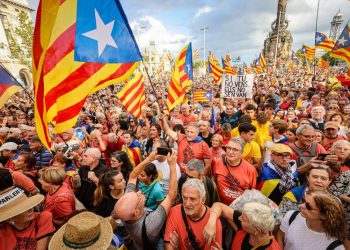 45,000 Rally for Catalan Independence in Barcelona During National Day