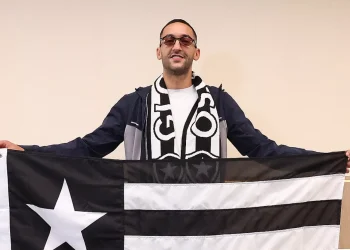 Brazilian club Botafogo have officially announced the signing of Moroccan international Hakim Ziyech on a contract running until the end of 2028.