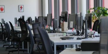 French Cold-Calling Ban Threatens 10,000 Jobs in Morocco’s Call Center Sector