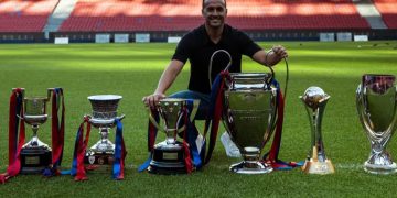 Former Barcelona, Spain Player Pedro Retires at 39