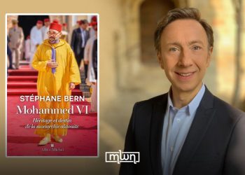 A composite image featuring French historian and author Stéphane Bern alongside his new book, Mohammed VI: Héritage et destin de la monarchie alaouite, featuring King Mohammed VI on its cover. (Designed by MWN team)
