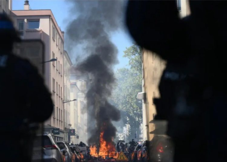 france high school protests