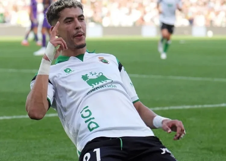 A Premier League club has reportedly sent a scout to monitor Moroccan forward Yasser Zabiri’s performances with Racing Santander, as his impressive start to the season in Spain continues to attract attention.